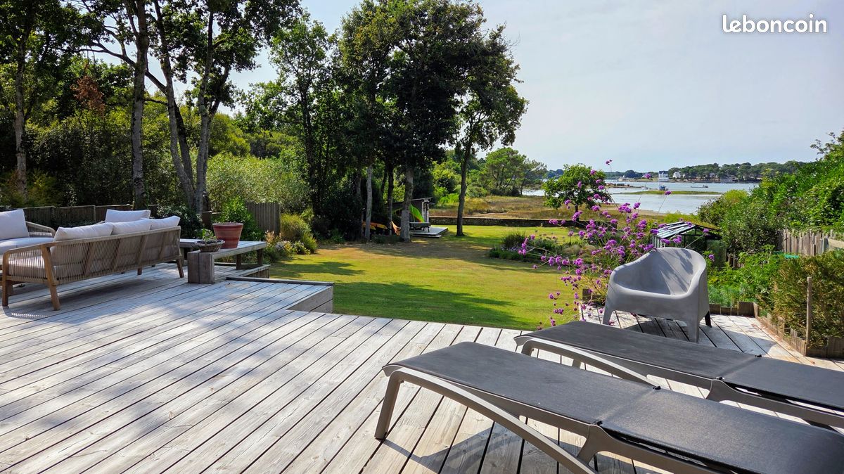 Maison 15 pièces 400 m² · à Locoal-Mendon · 400 m² · 1 899 000 €