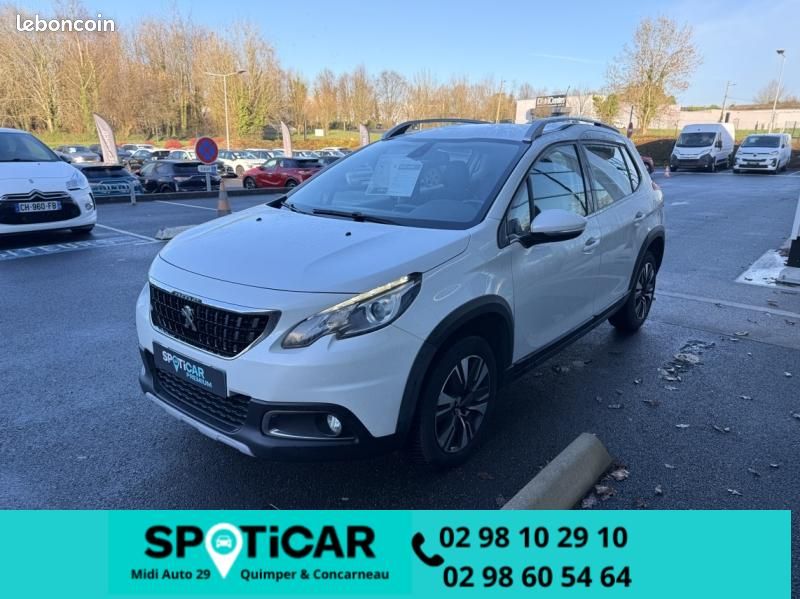 Peugeot 2008 1.2 PureTech 110 Allure (image 4)