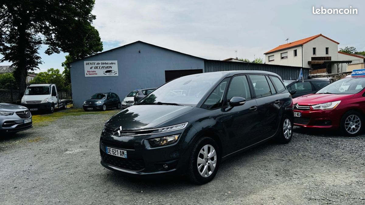 Citroën Grand C4 Picasso 1.6 e-HDi 115 CH Attraction 7 places attelage (image 2)