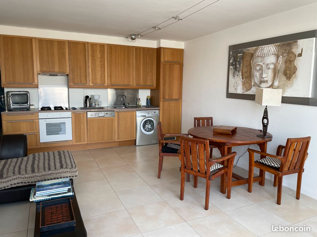 Bel appartement ds les marinas de Port Camargue (image 4)