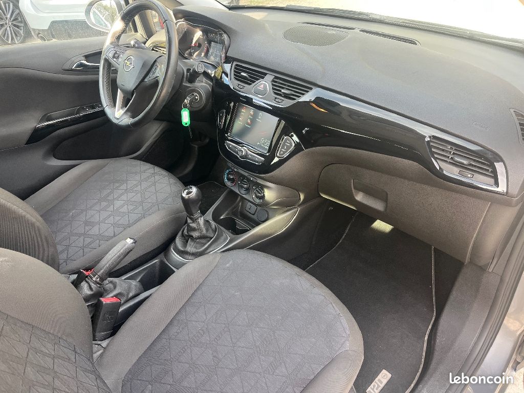 Opel Corsa 1.4 90 ch Design 1ère Main (image 9)
