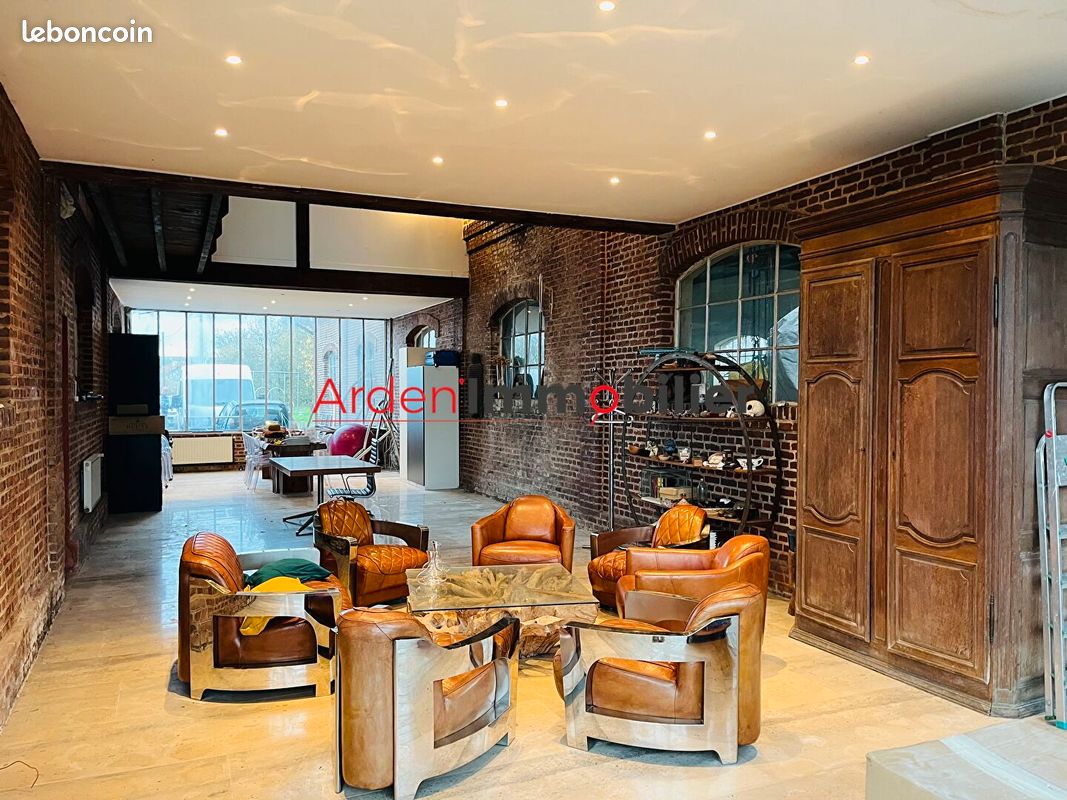 Maison 8 pièces 301 m² · à Dizy-le-Gros · 301 m² · 275 000 €