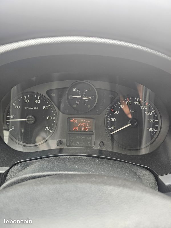 Citroen Berlingo 1.6 90cv (image 2)