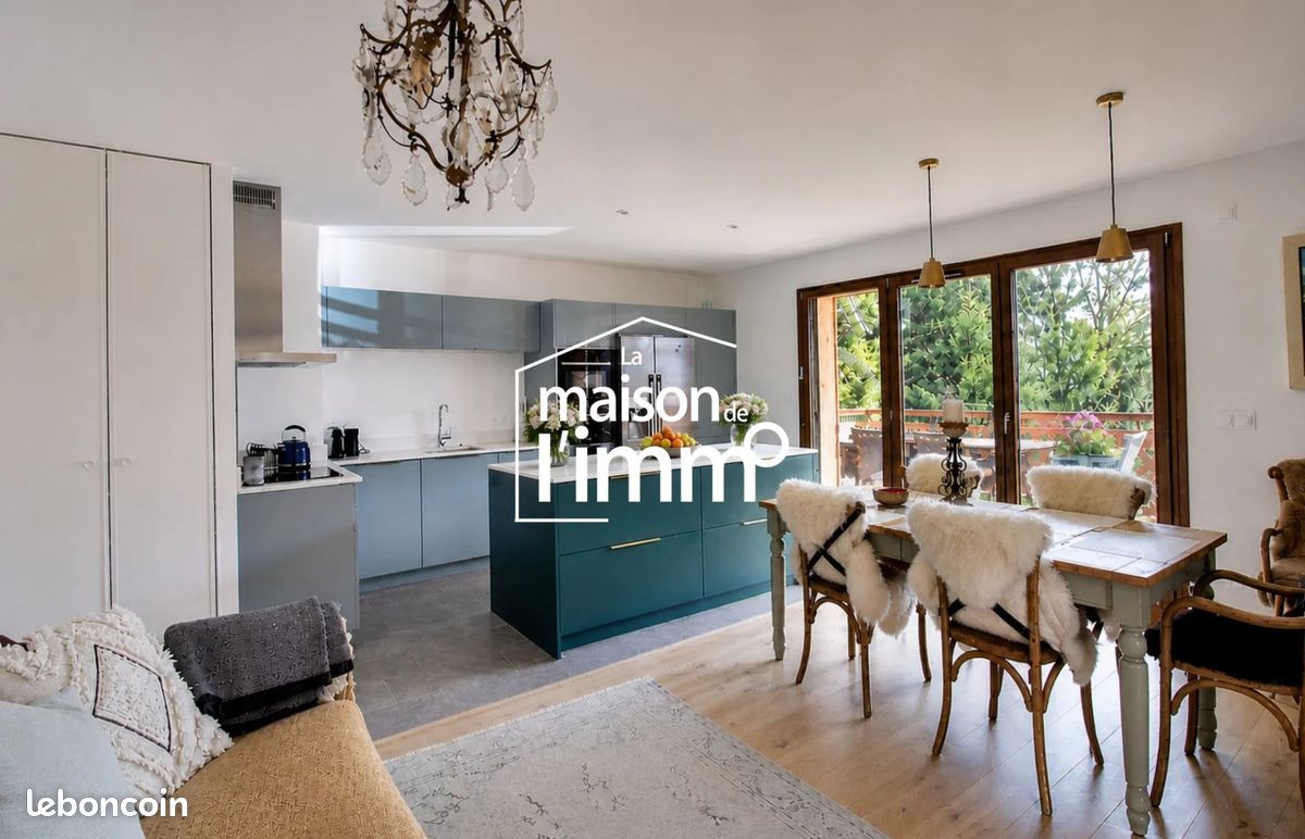 Appartement 4 pièces 110 m² · à Châtel · 110 m² · 890 000 €