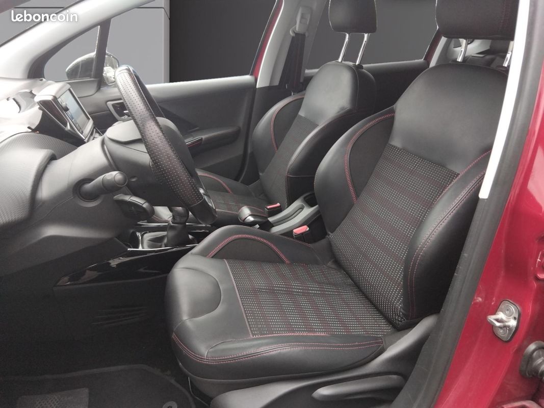 PEUGEOT 2008 1.6 BlueHDi 100Ch GT Line Garantie 12 mois (image 9)