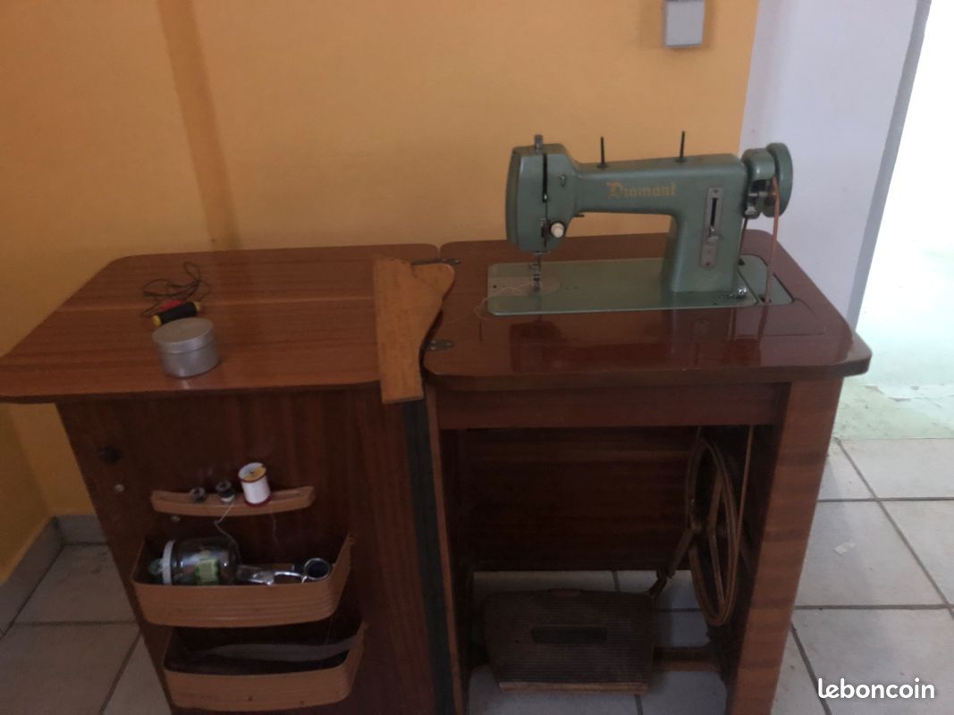 Machine à coudre ancienne (image 3)