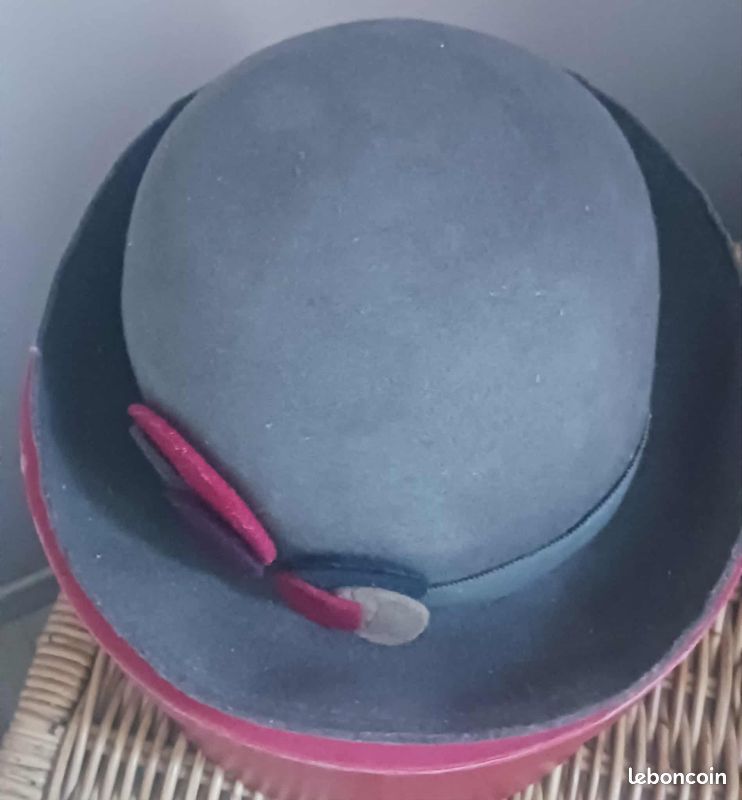 Chapeau femme en feutre gris (image 4)