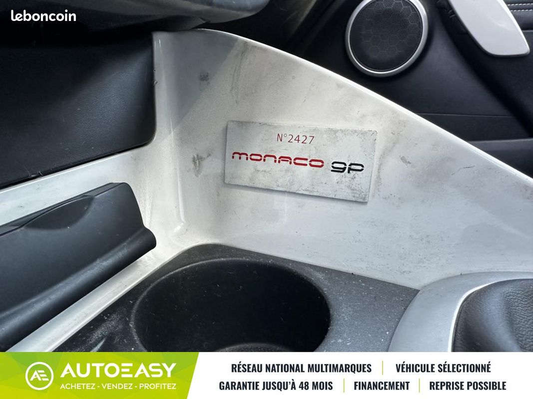 Renault Megane 3 Coupé 1.9 dCi 130ch FAP Monaco GP eco² Euro5 (image 22)