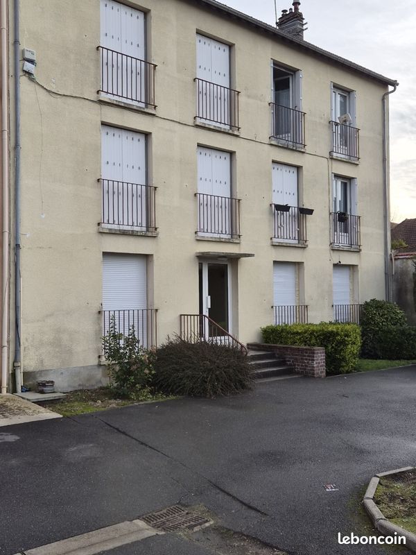 Immeuble 250 m² · à Bornel · 250 m² · 550 000 €