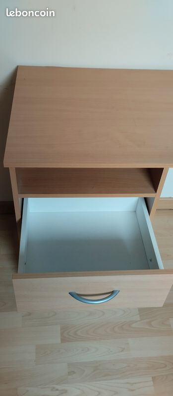 Bureau avec un caisson (image 3)
