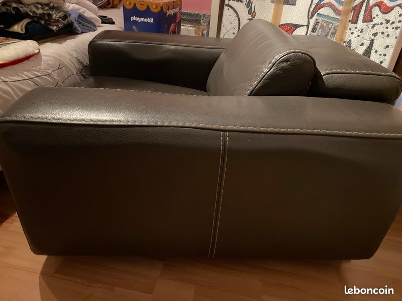 Vends fauteuil en cuir Roche Bobois (image 1)