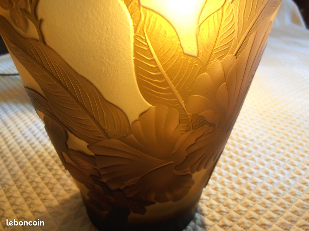 Très beau vase 'galle type' (image 5)