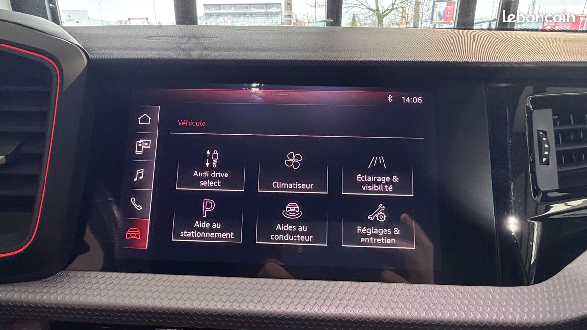 AUDI A1 Sportback 40 TFSI 200 ch S tronic 6 S Line (image 19)