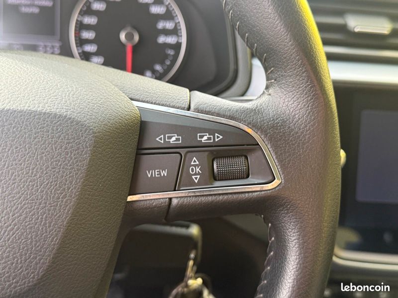 Seat Arona 1.6 TDI 95 Style Business Carplay Régul Clim auto (image 24)