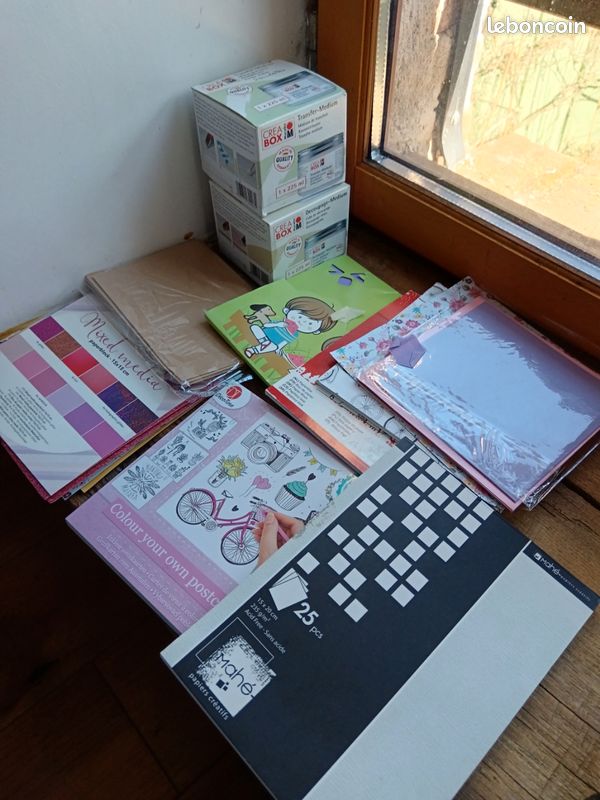 Gros lot scrapbooking loisirs créatifs activités manuelles papeterie strass (image 20)