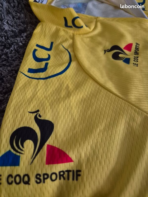 Maillot tour de france d'occasion - Vêtements