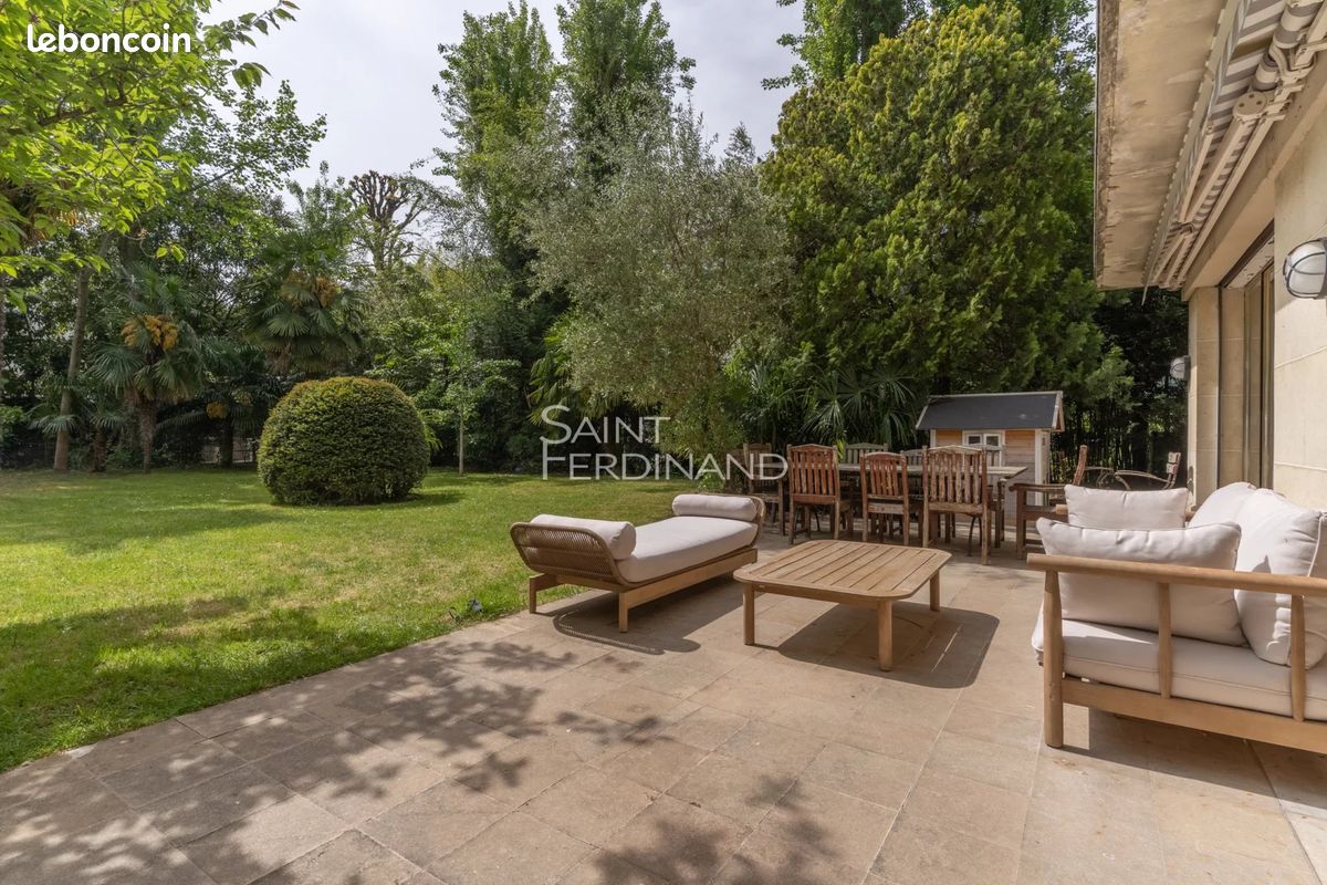 Appartement 8 pièces 194 m² · à Neuilly-sur-Seine · 194 m² · 3 500 000 €