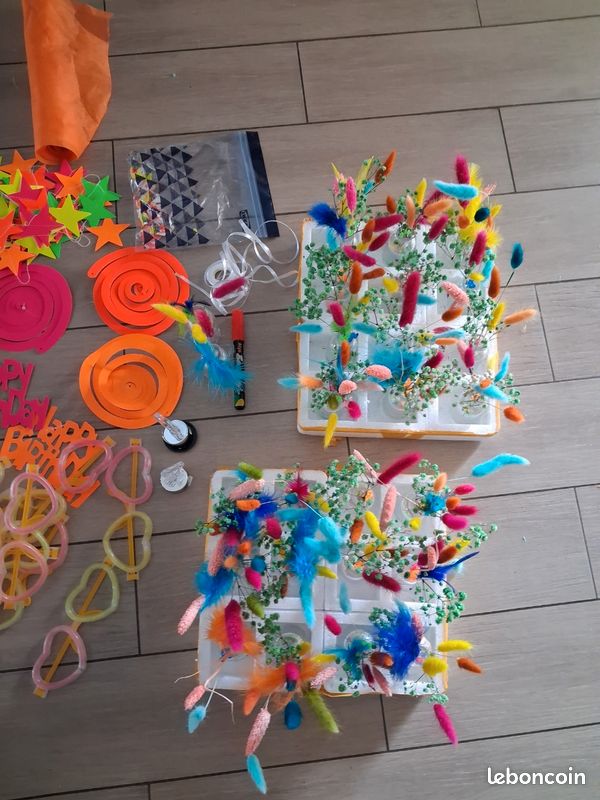 Lot De 17 Accessoires Photo En Papier Fluo - Panneaux Avec Bâtons Pour Fête, Anniversaire, Selfies