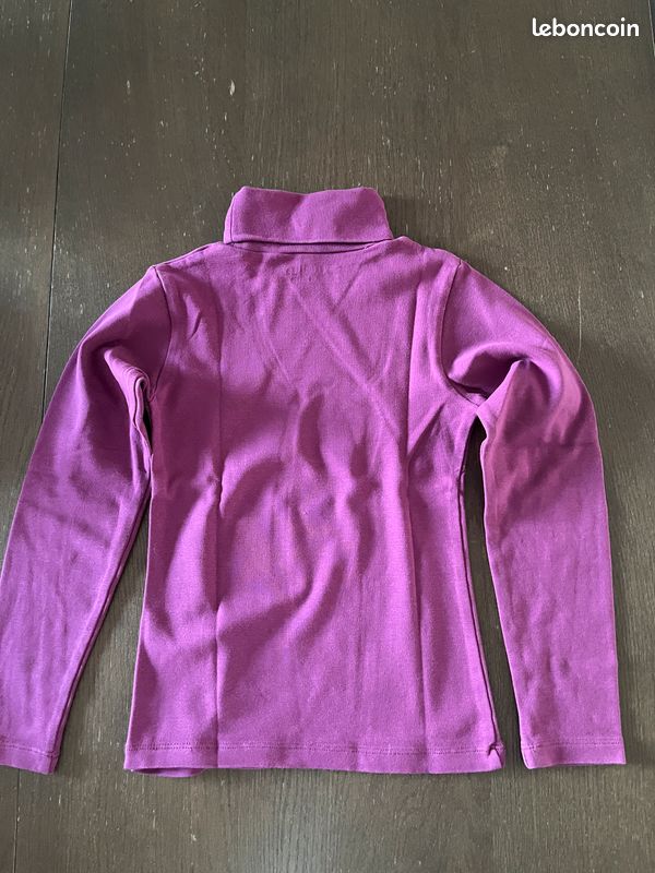 Pull court violet en maille ajourée col rond - La Fée Maraboutée