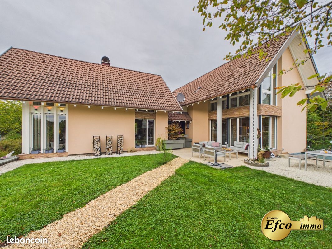 Maison 7 pièces 288 m² · à Saint-Louis · 288 m² · 985 000 €