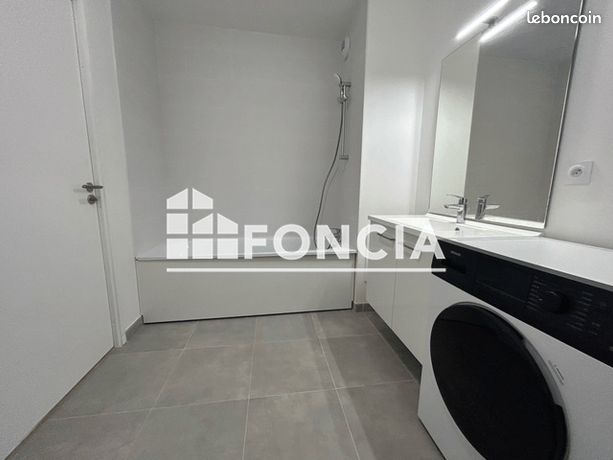 https://img.leboncoin.fr/api/v1/lbcpb1/images/ce/69/3e/ce693e36aa7f573abd0bb94b917ffe0efa2705a4.jpg?rule=ad-image