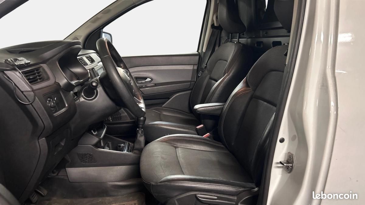 Renault Express FOURGON 1.5 BLUEDCI 75 CONFORT (image 9)