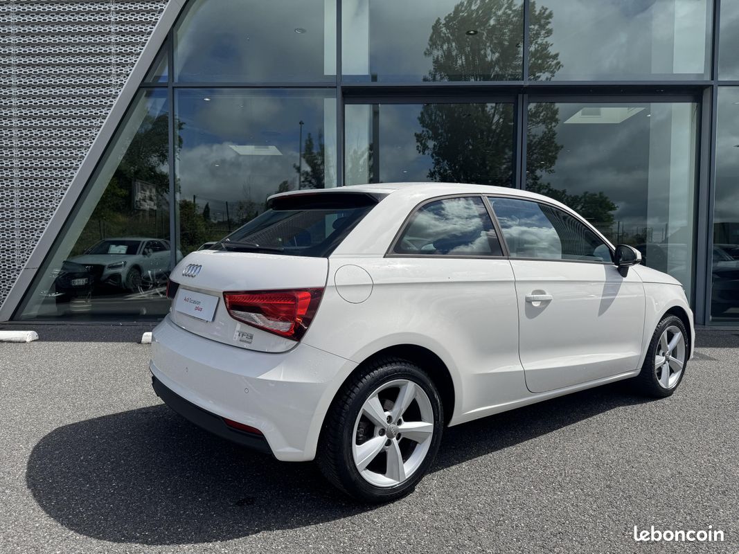 AUDI A1 1.0 TFSI ultra 95 Ambiente (image 3)
