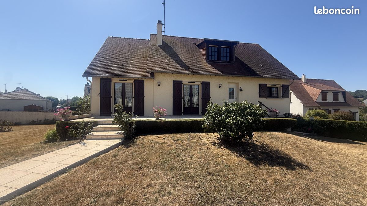 Maison 5 pièces 127 m² · à Livarot-Pays-d'Auge · 127 m² · 272 000 €