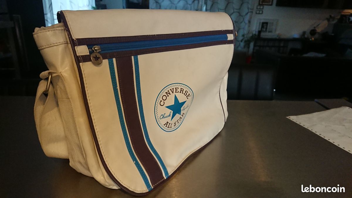 Sac Besace converse (image 1)