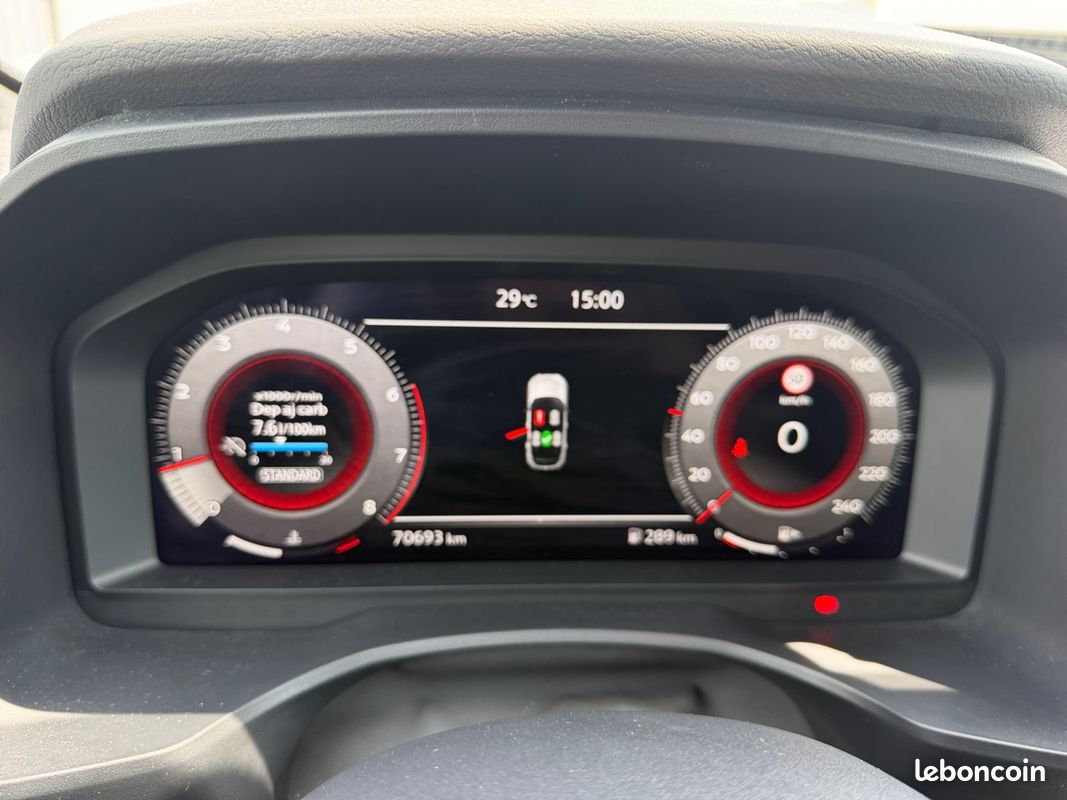 NISSAN QASHQAI 1.3 MILD HYBRID 140 TEKNA 140Ch camera de recul et 360 Garantie 12 mois (image 13)