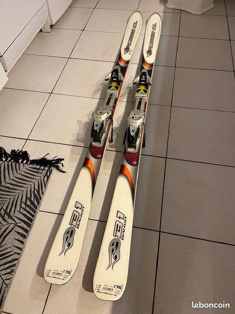 Skis (image 2)