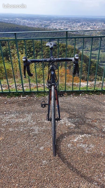 Vélo de route Trek Emonda ALR5 (image 2)