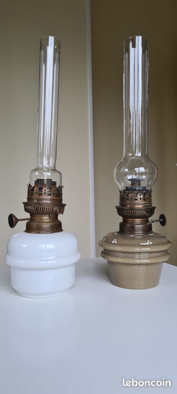 Duo De Lampes à Pétrole, Argent Et Doré, Style Vintage/rétro, Bon état
