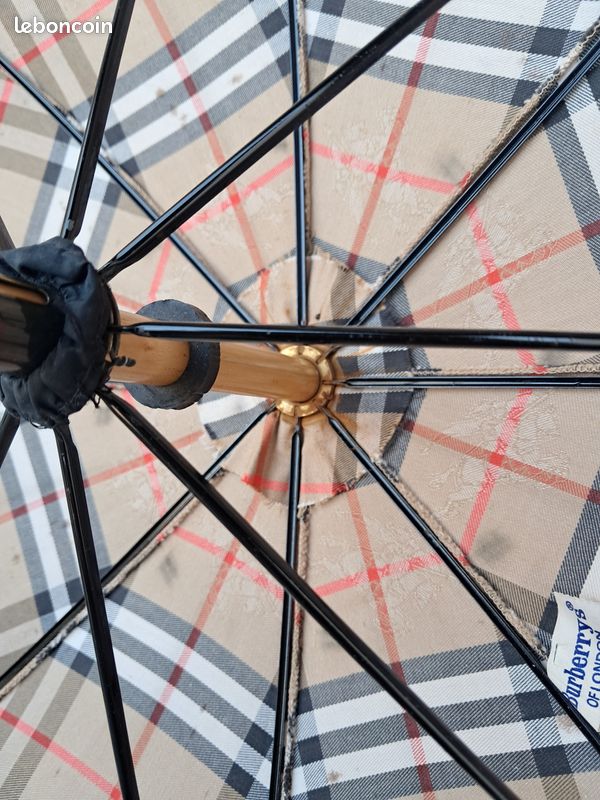 Parapluie BURBERRY vintage à canne en bois motif tissé Check (image 15)