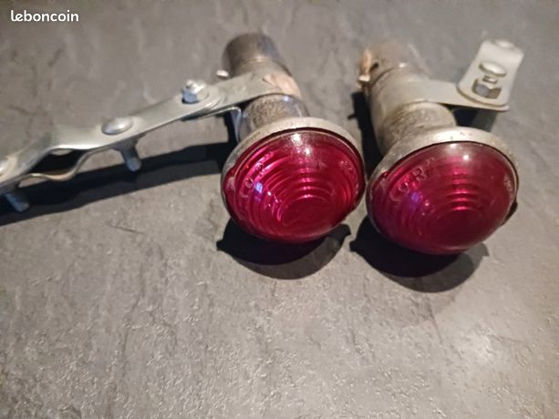 Feu Arrière Luxor Forme Obus Pour Vélo Vintage - Fixation Sur Haubans, Neuf (défauts Mineurs Possibles)