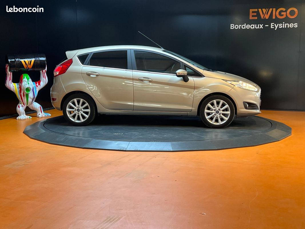 Ford fiesta 1.0 scti 100 titanium - gps - bluetooth - clim auto - suivi entretien - faible kilometrage (image 16)
