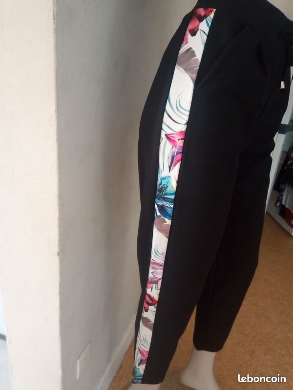 Pantalon neuf (image 1)