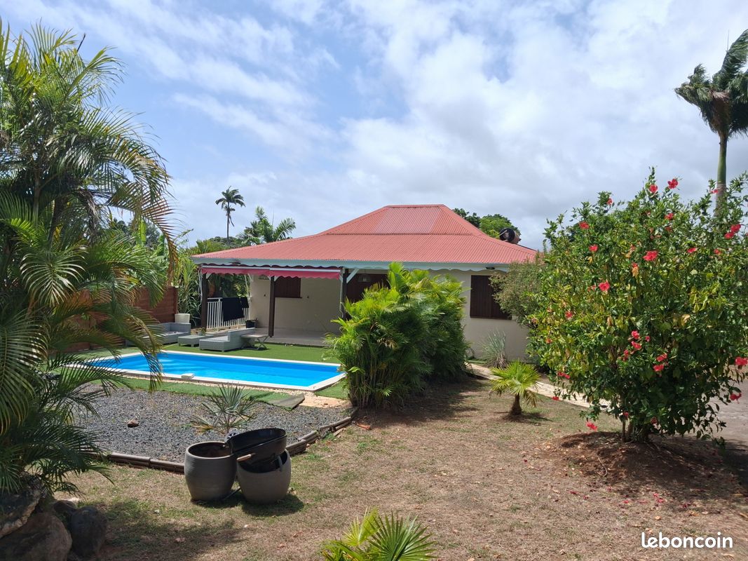 Maison 4 pièces 100 m² · à Sainte-Rose · 100 m² · 395 000 €