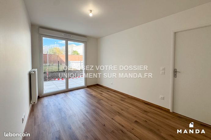 https://img.leboncoin.fr/api/v1/lbcpb1/images/ce/72/a5/ce72a5edb8c1435b5cdea2e92ee269ad0f8b619d.jpg?rule=ad-image