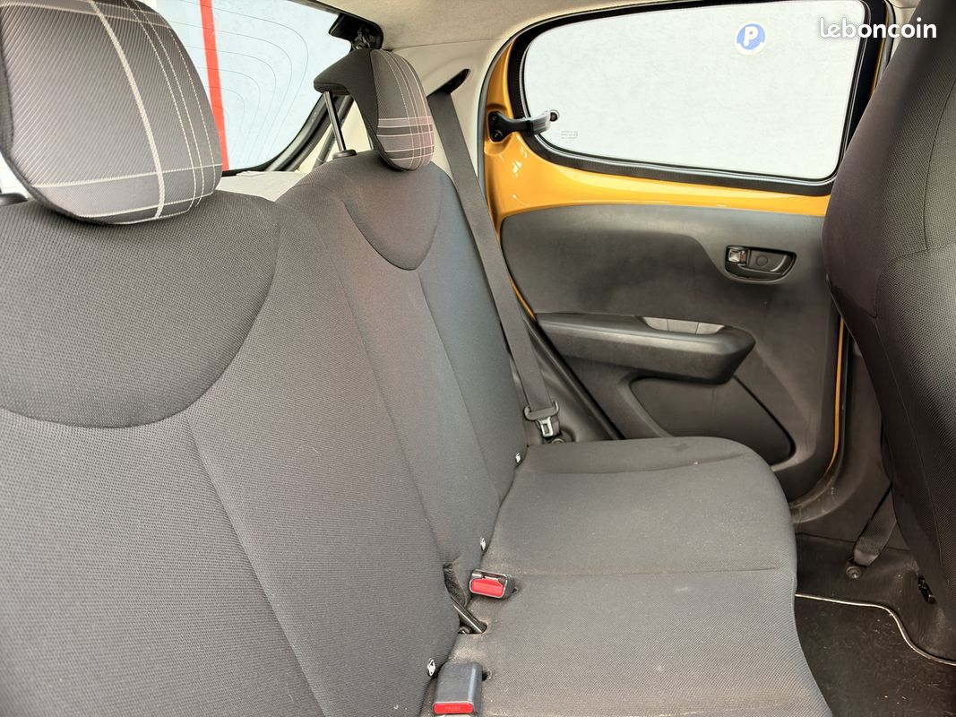 Peugeot 108 1.2 PURETECH STYLE 5P (image 9)