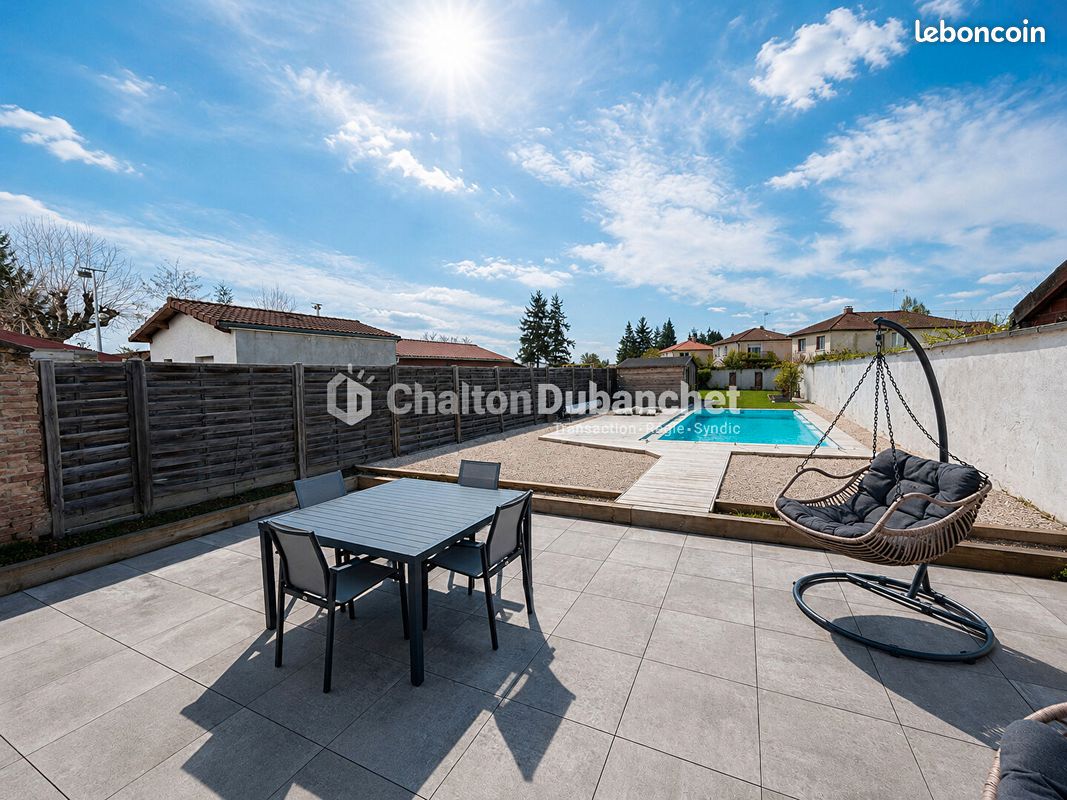 Maison 7 pièces 163 m² · à Briennon · 163 m² · 255 000 €