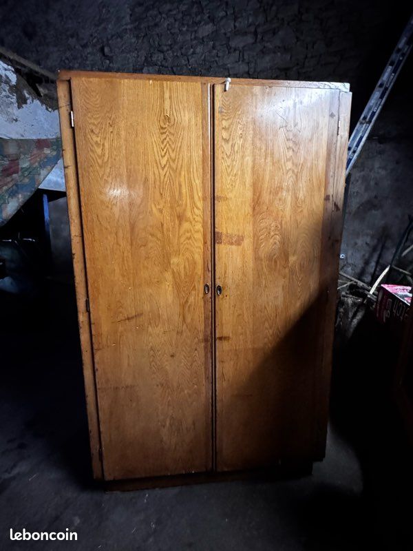 Armoire bois vintage / penderie – bon état (image 1)