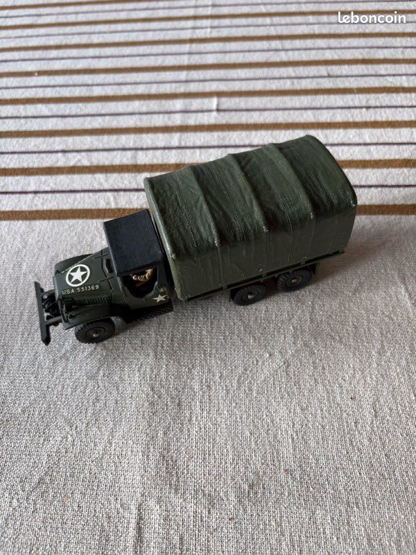 Dinky Toys GMC Militaire USA Avec Bâché Et Conducteur - Miniature 1:43 Métal - Occasion