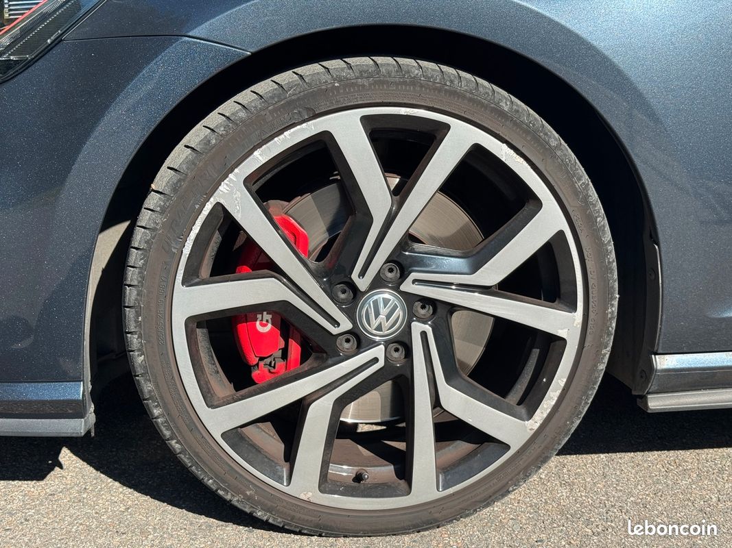 Volkswagen Golf 7 GTI 245 (image 25)
