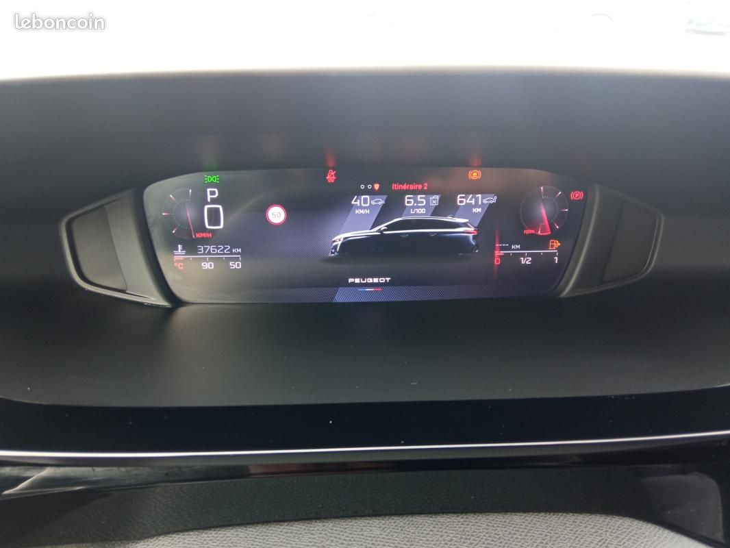 Peugeot 308 SW BlueHDi 130ch S&S EAT8 Allure (image 15)