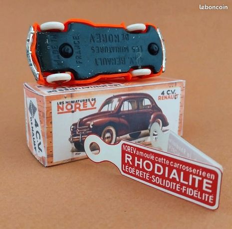 RENAULT - 4CV - 4 CV - NOREV - ANCIEN - 1/43 - 4CH - 4 CH - ROUGE / ORANGE - voiture - miniature - a - Collection