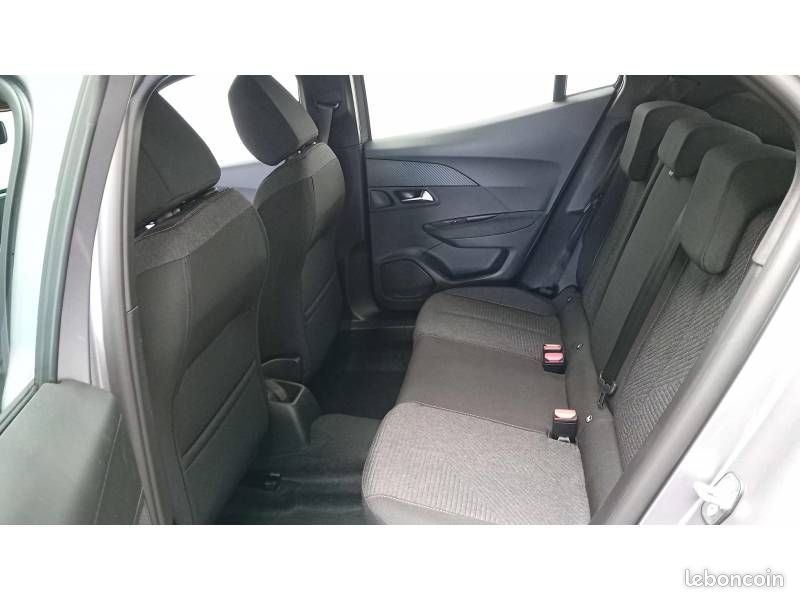 Peugeot 2008 Hybrid 110 e-DCS6 Allure (image 19)