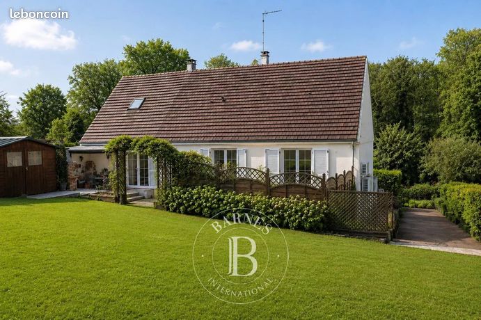 Maison 9 pièces 275 m²