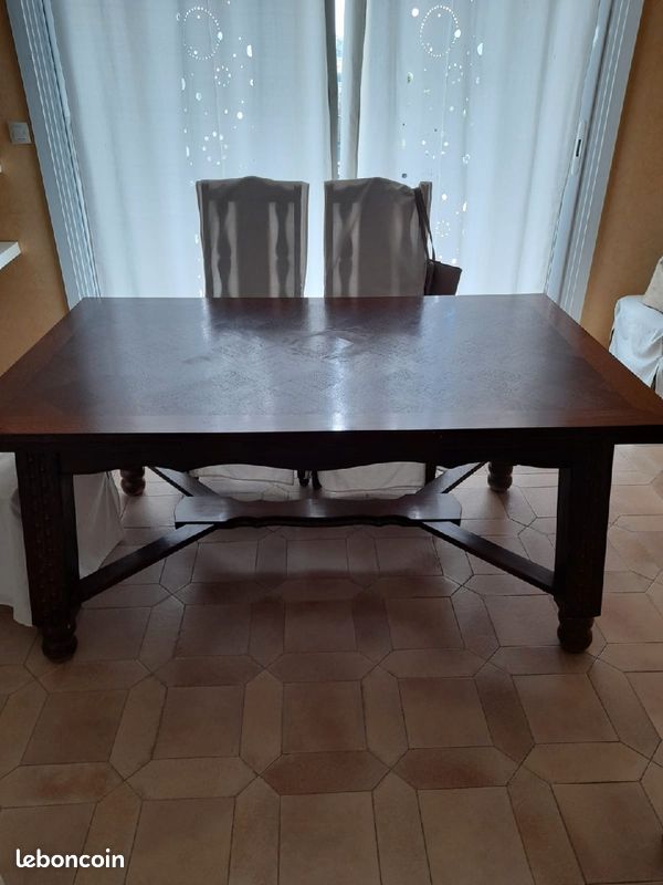 Table et 6 chaises en bois massif (image 4)