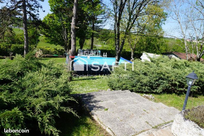 Maison 10 pièces 229 m²